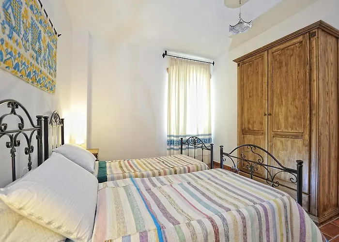 Janas * Бауней